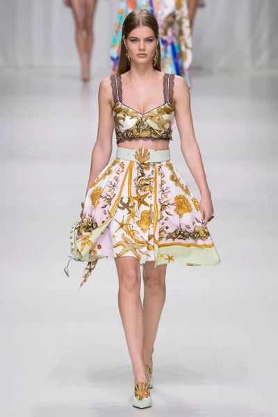 Look 36
